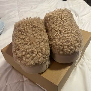 UGG platform slippers